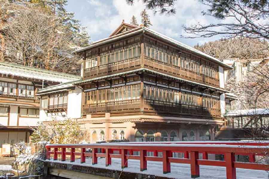 四萬溫泉積善館-01