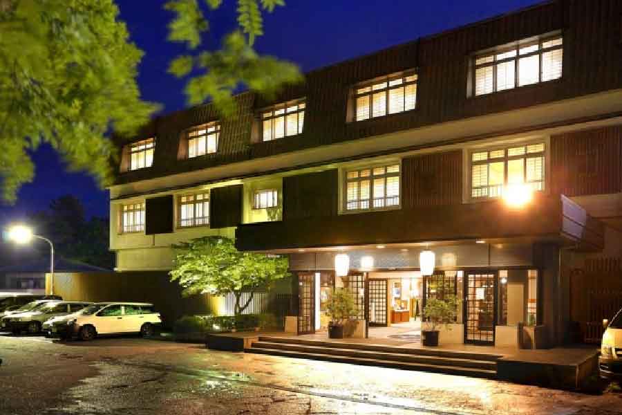塚越屋七兵衛旅館-01