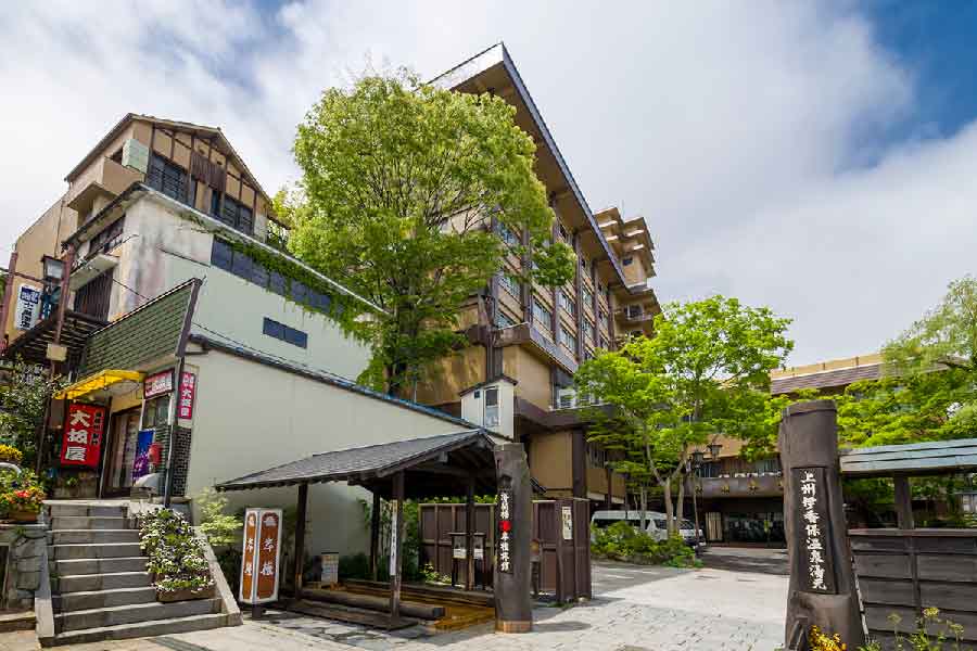 岸權旅館-01